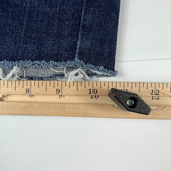 Levi's Jean Shorts Women's 29 Demi Curve Dark Blue Cut Offs Stretch Denim Jorts - Picture 11 of 14